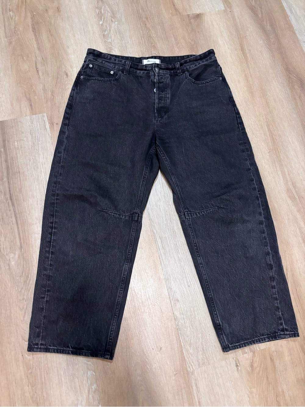 Madewell The Darted Barrel-Leg Jean size 30